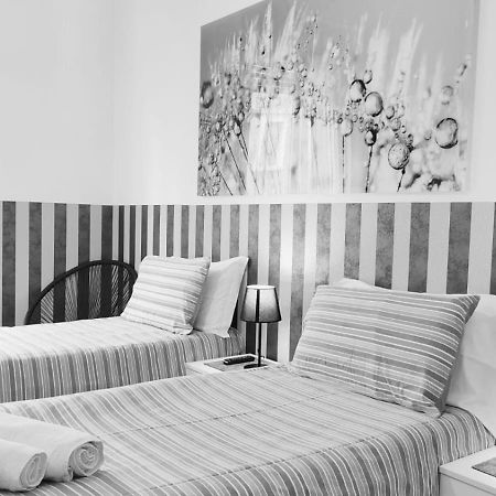 Aurora Guest House- Dimore Bolognesi ภายนอก รูปภาพ